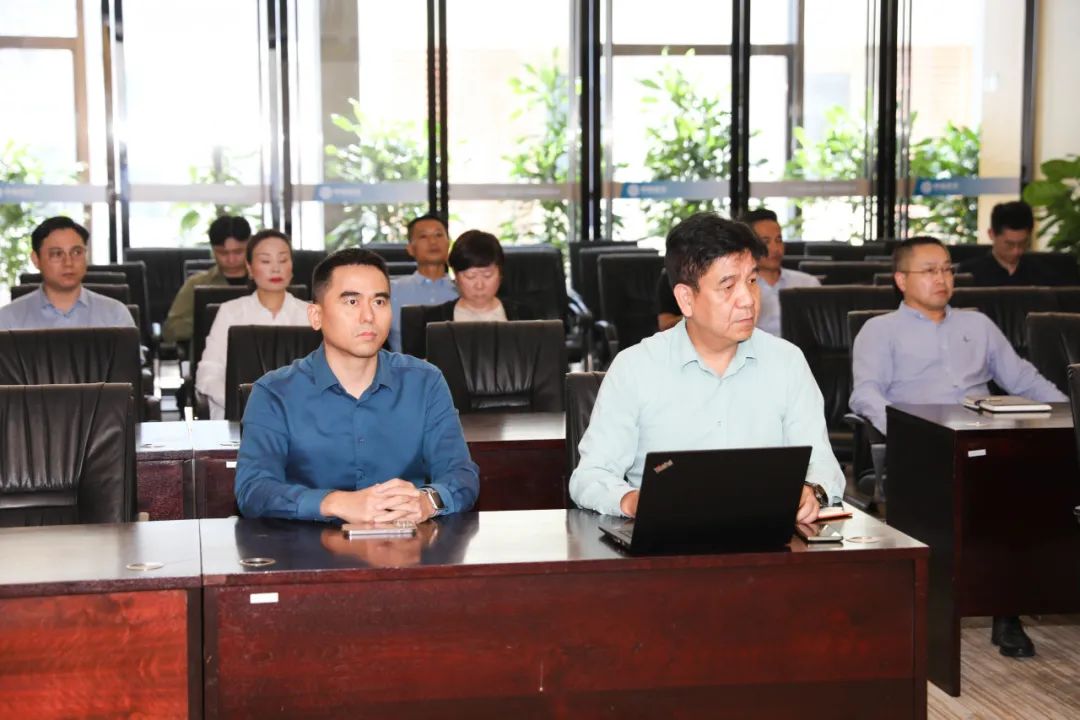 中裝建設落實全省住建領域重大事故隱患專項排查整治2023行動再宣貫、再落實推進會會議精神